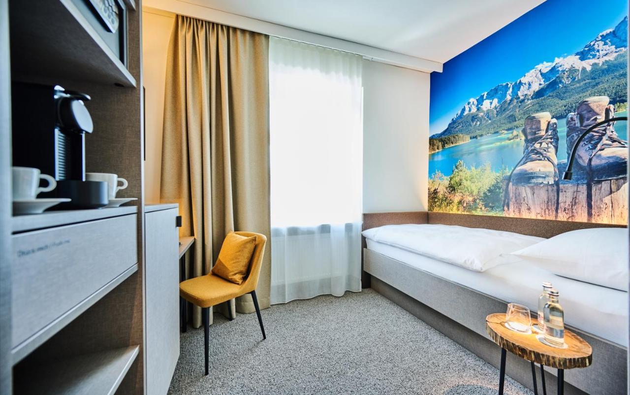 Hotel Zur Post Altoetting Екстериор снимка