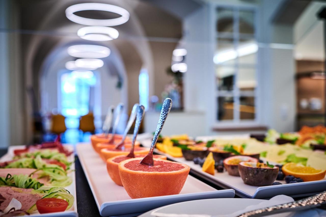 Hotel Zur Post Altoetting Екстериор снимка