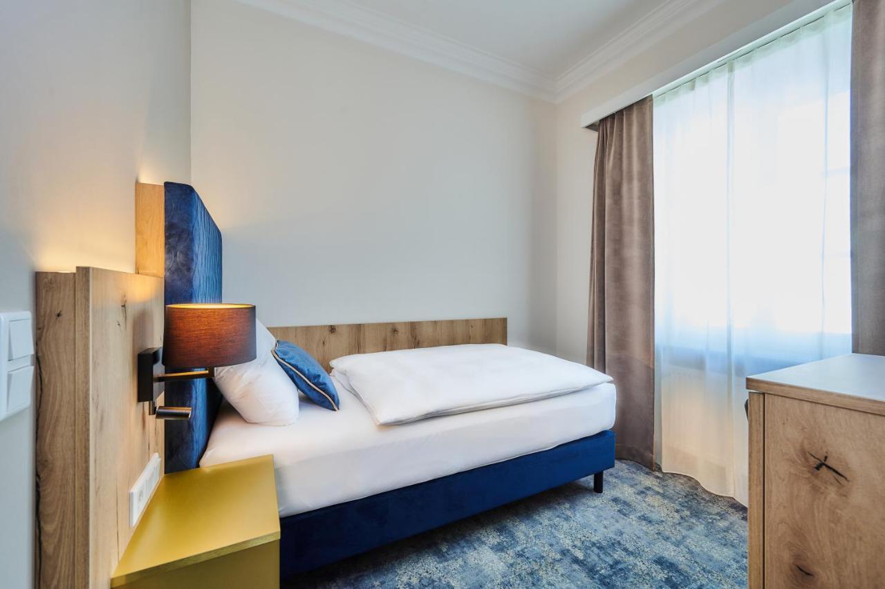 Hotel Zur Post Altoetting Екстериор снимка