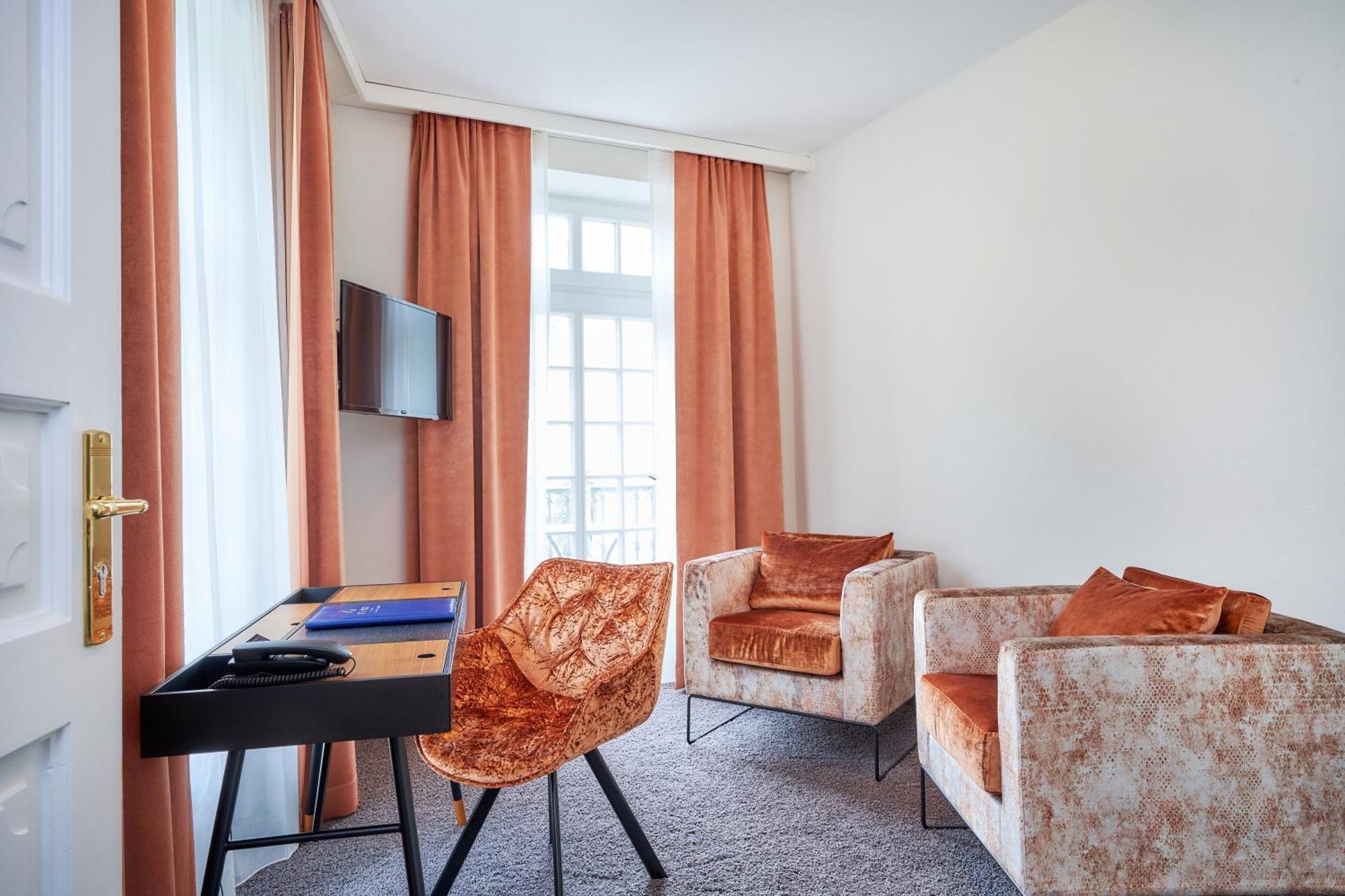 Hotel Zur Post Altoetting Екстериор снимка